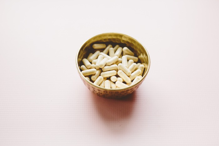 picture of a bowl of berberine for PCOS