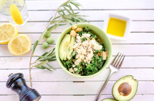 picture of a salad bowl for a low GI diet for PCOS